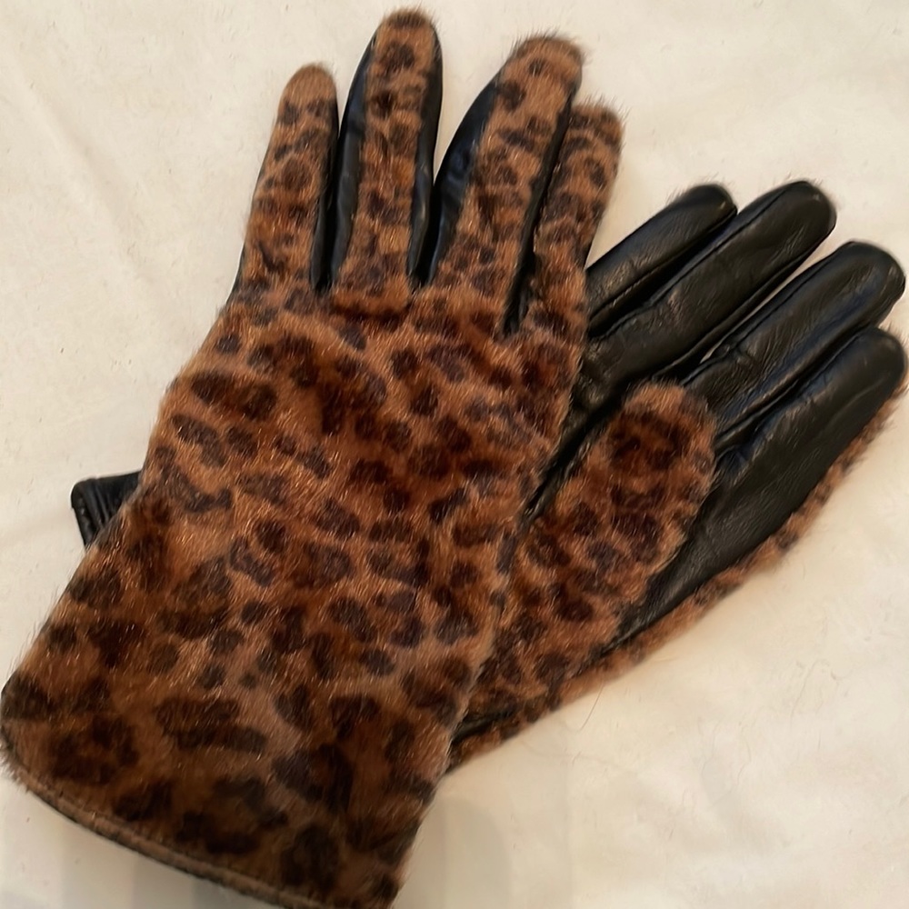 100% leather gloves